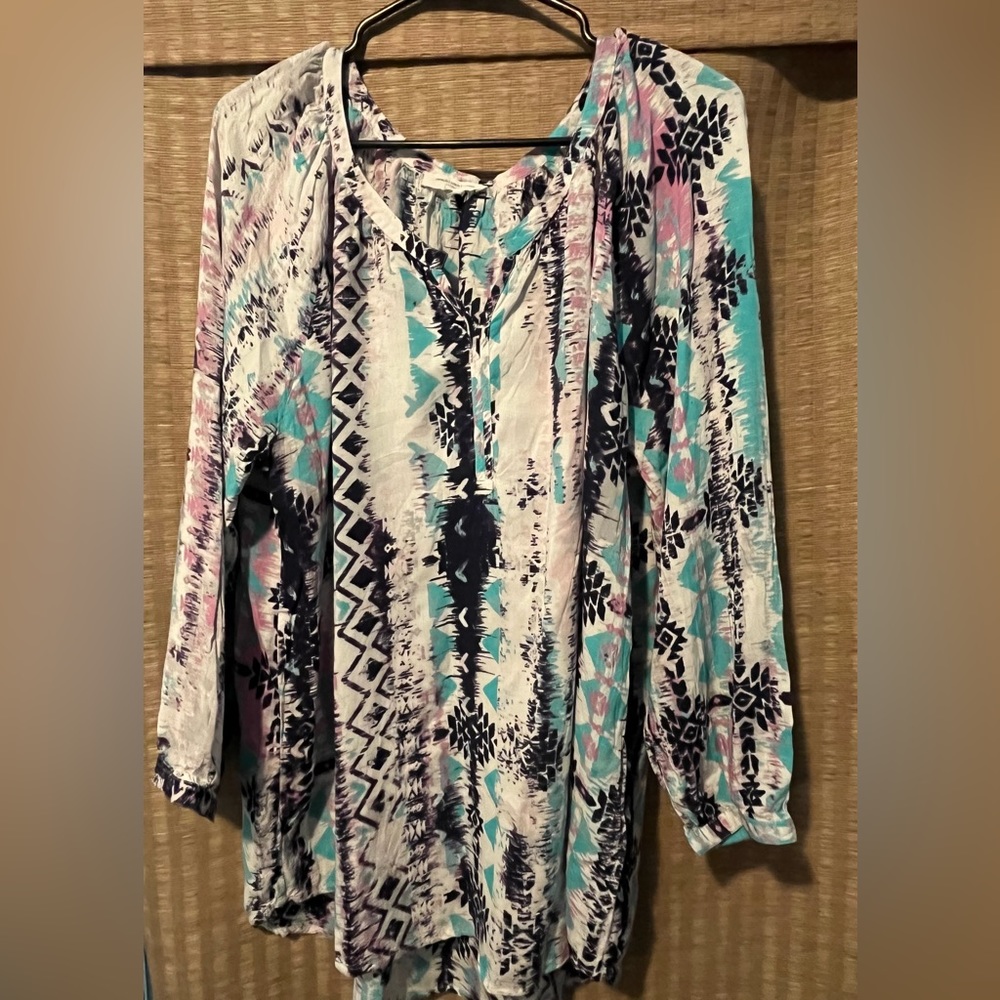 Long sleeve top, colorful patterns,light weight fabric